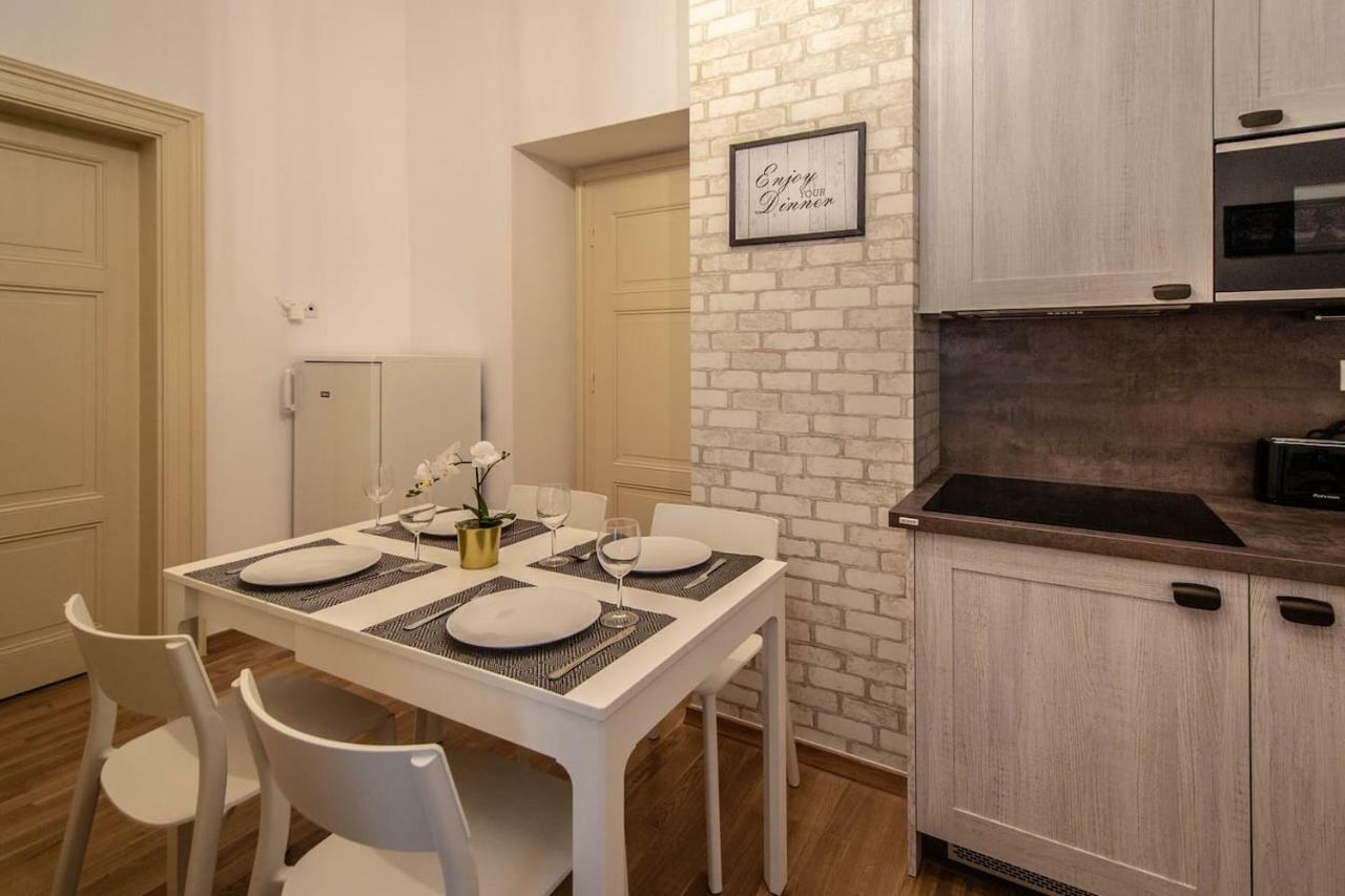 Design 3Bdr Apartment In Residence, Free Parking Prague Ngoại thất bức ảnh