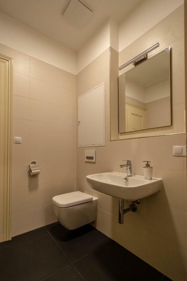 Design 3Bdr Apartment In Residence, Free Parking Prague Ngoại thất bức ảnh